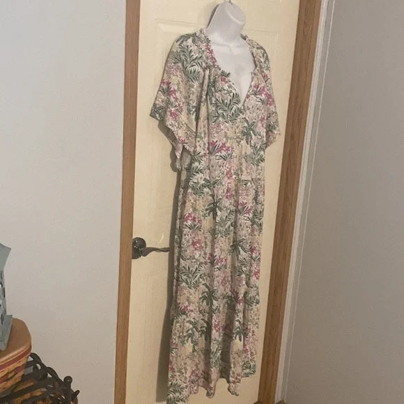 WONDERLY floral linen blend maxi dress 1X - Picture 3 of 12